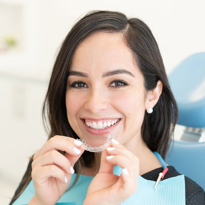 Invisible braces for adults from SayCheeese in Vienna
