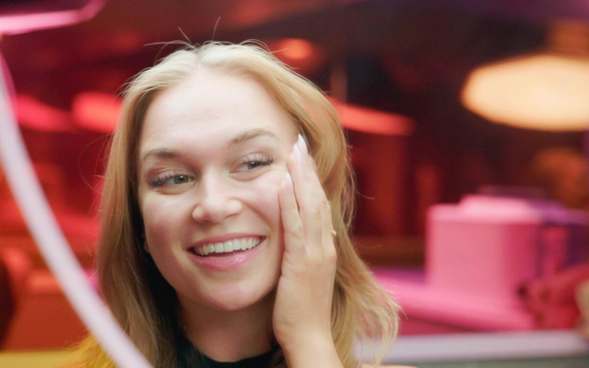 >Ist eine unsichtbare Zahnspange im Alltag wirklich so praktisch wie alle behaupten?