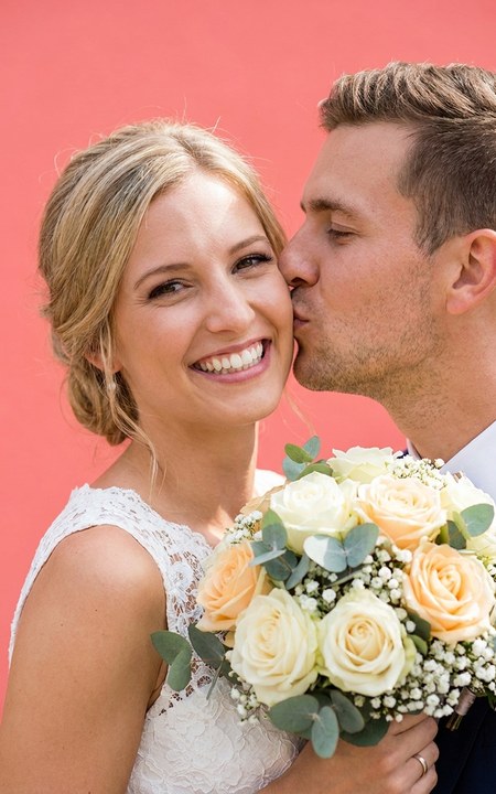 Radiant wedding smile thanks to braces from Vienna
