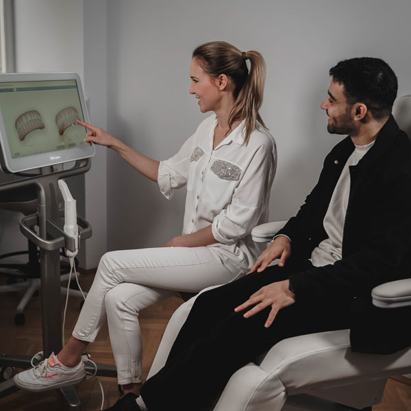 3D Simulation beim Zahnarzt in Wien für unsichtbare Zahnschienen